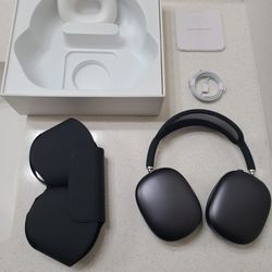 AirPods Max (Excellent condition, with the Box and all the accessories)
