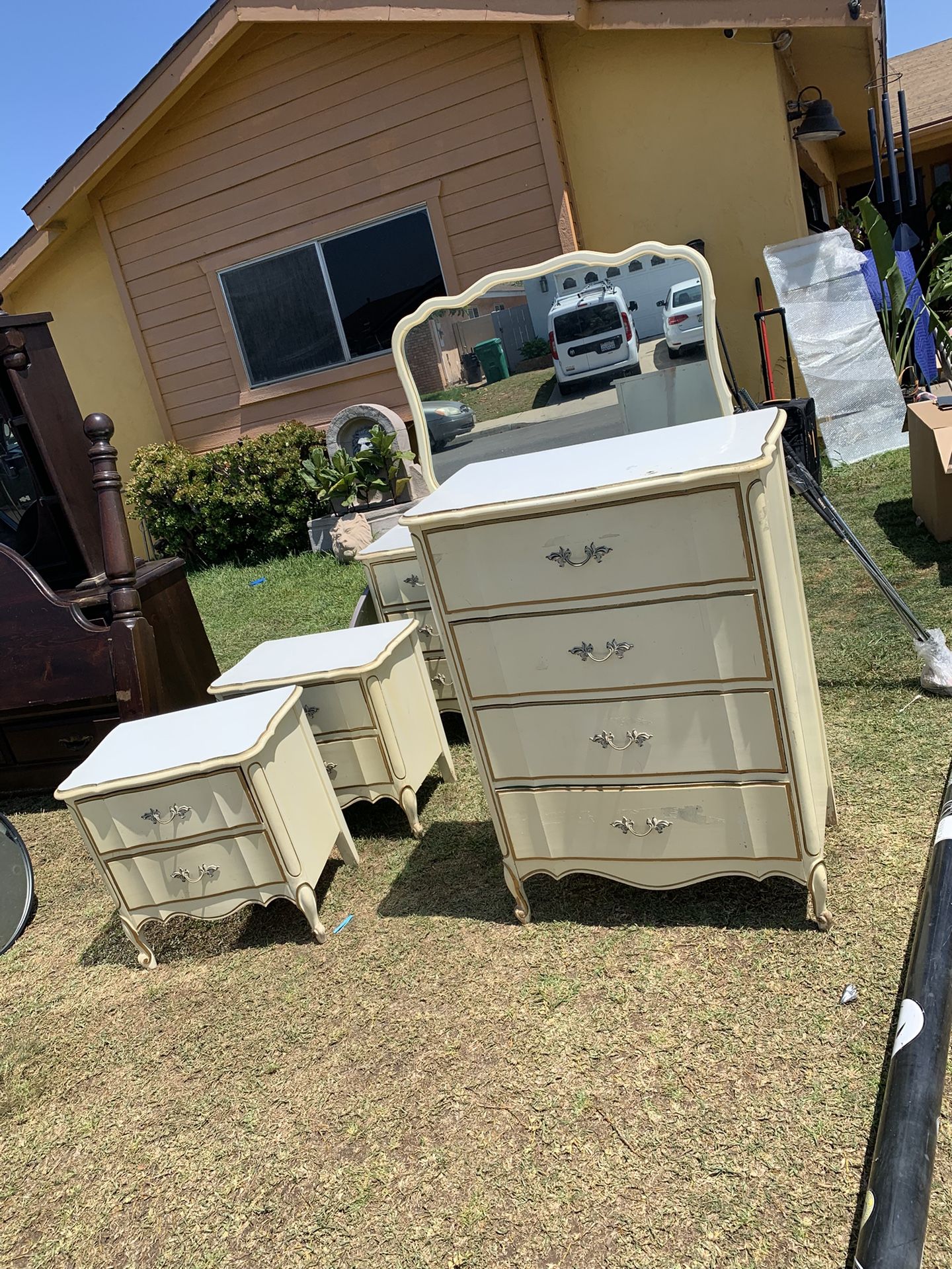 Dixie 1970s Vintage Furniture