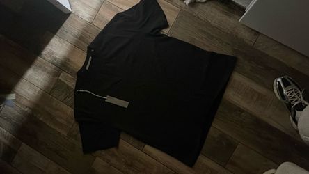 Essentials shirt size M