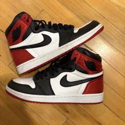 Jordan 1 High OG “black Toe” Size 11.5w (10m)