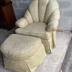 Nice green and gold sitting chair with ottoman