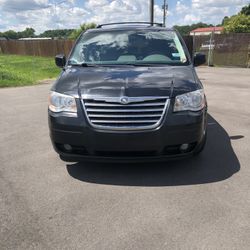 2010 Chrysler Town & Country