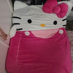 Hello Kitty Floor Lounge 