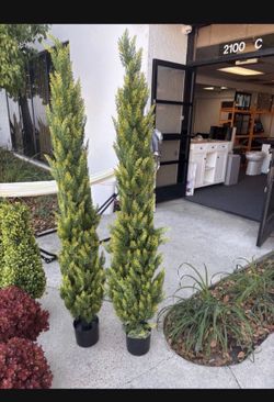 New Starting At 2Ft $25, 3ft $60 & 6Ft $85!! Artificial Topiary Trees Set of 2