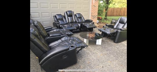 Power Reclining Couch Set With Speakers And More