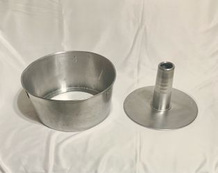 Cake Vintage Bakeware