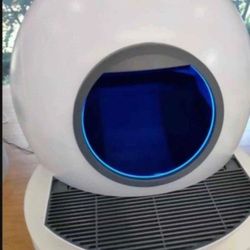 Els Automatic Self Cleaning Cat Litter Box-New
