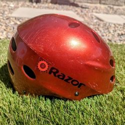 **FREE-Razor-V17 Youth Helmet**