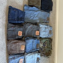 11 new pairs of men’s pants including 7 pairs of Levi’s