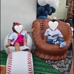 Baseball Seat And Glove Seat / Baseball Chair And Glove Chair 