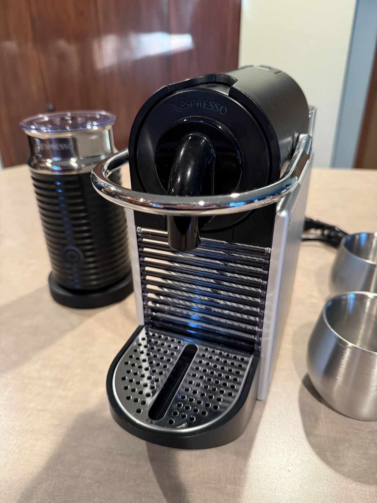 Nespresso Pixie Espresso Machine by De'Longhi