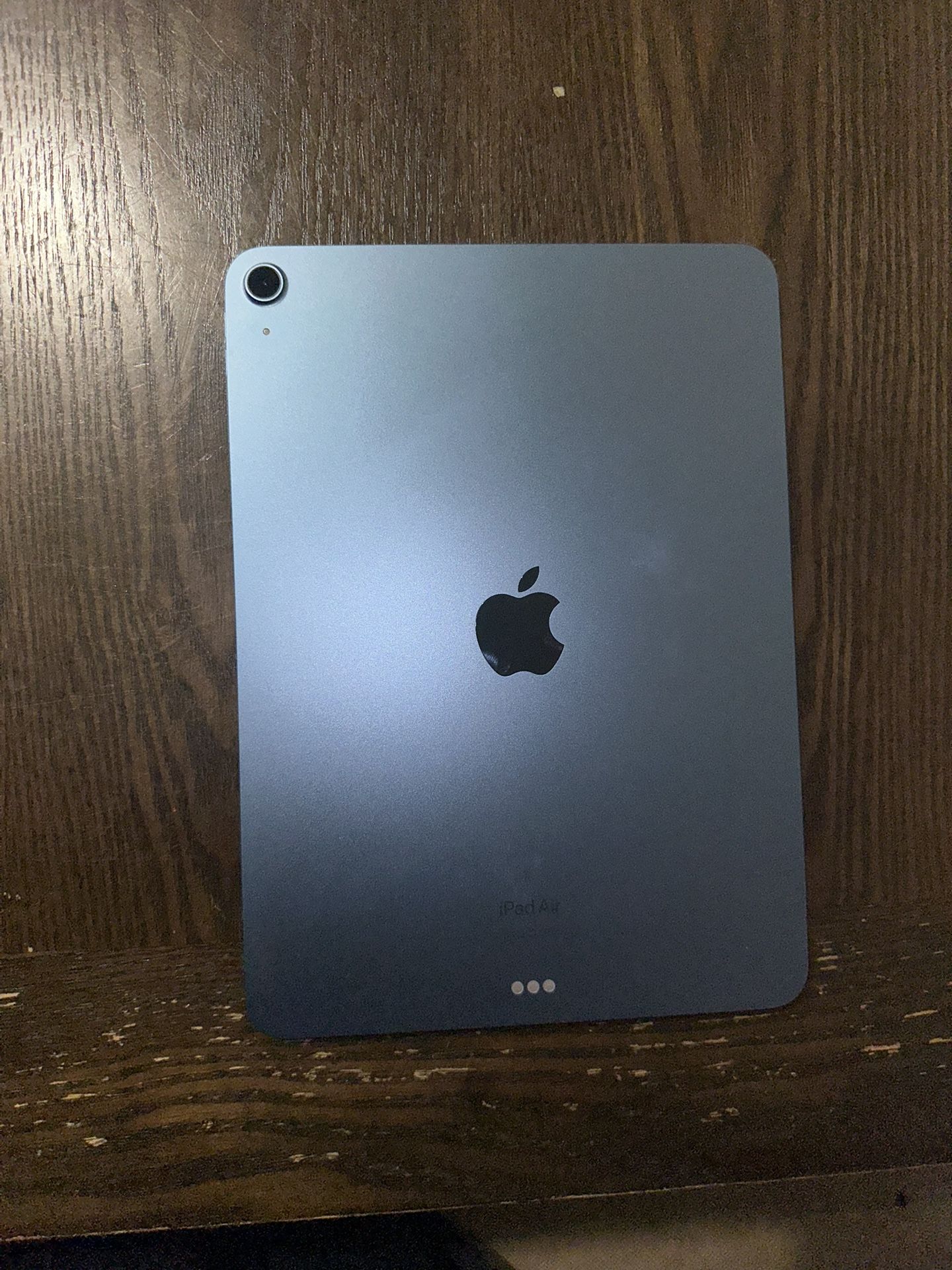 iPad Air (5th Gen) Blue
