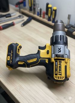 DeWalt 20V MAX XR Brushless 3-Speed Hammer Drill (DCD996) - Tool Only