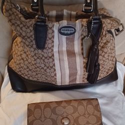 Coach purse and wallet