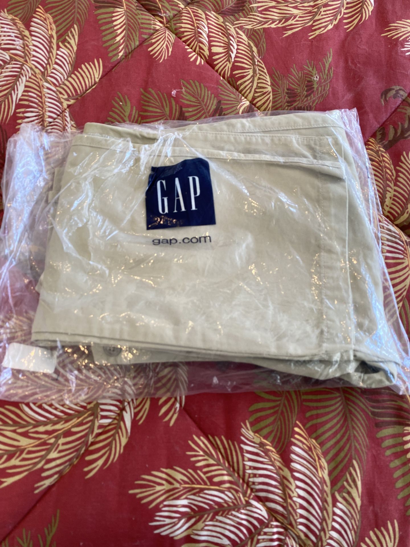BARGAIN On New GAP ORIGINAL KHAKI Flat Front 100% Cotton Men’s Pants W34 L28