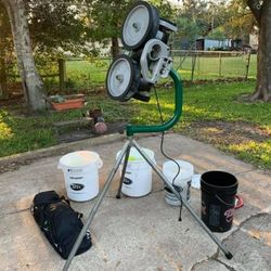Atec-Casey-Pro-Pitching-Machine 