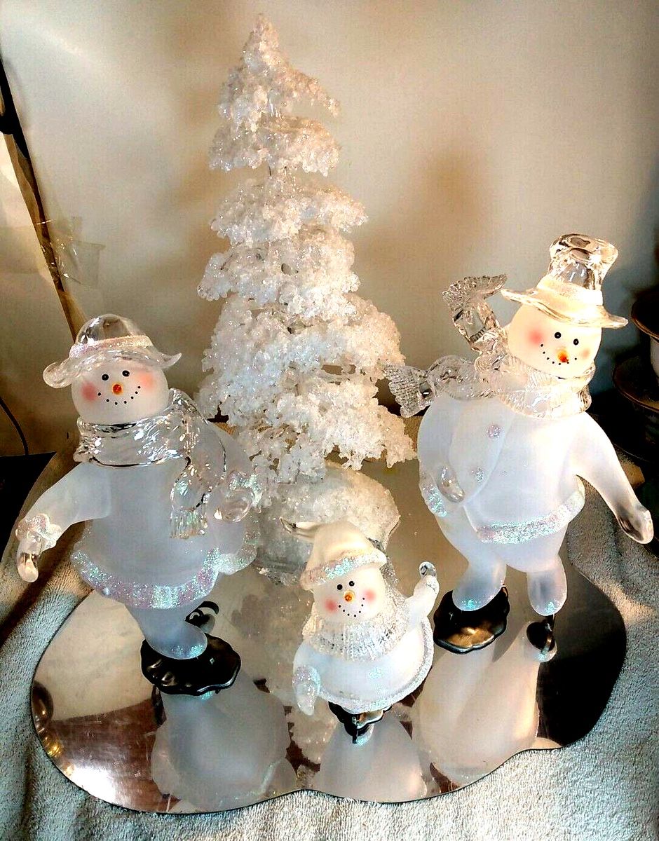 2002 Grandeur Noel Ice Skating Acrylic Snowman Family 5 Pc.