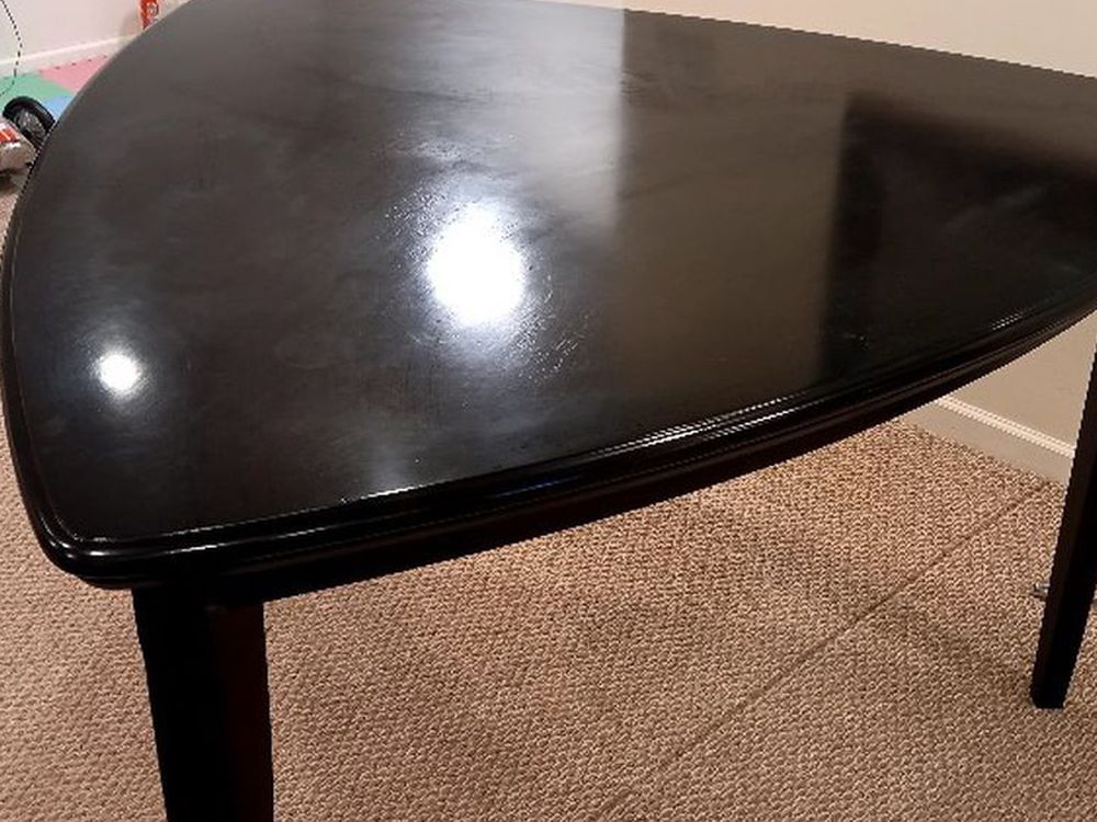 Table Triangle Counter Height No Chairs