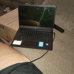 Laptop 