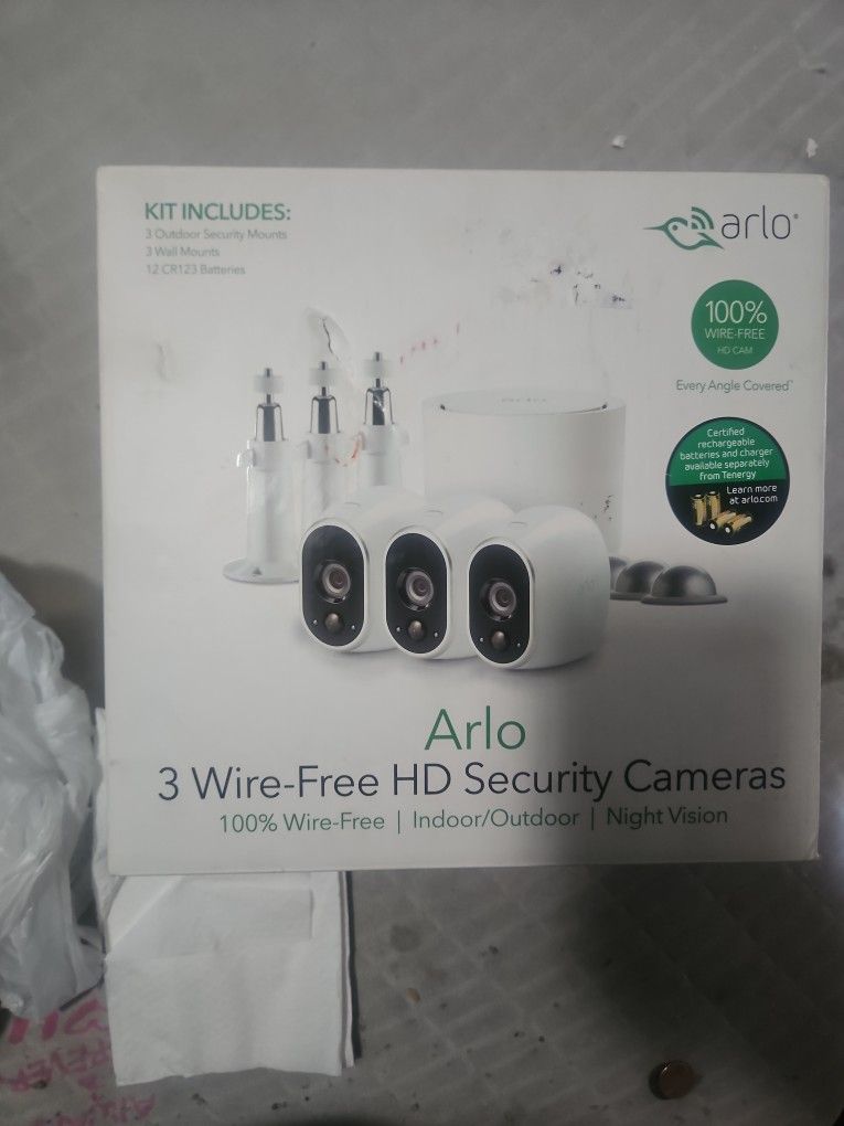 Arlo Brand New 3 Wire Free Hd