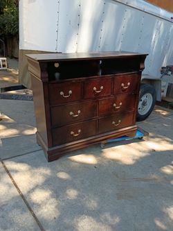 Dresser and nightstand