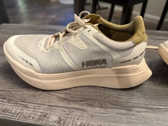 HOKA Transport X Vanilla/Wheat Shoes - Men’s 8/ Women’s 9