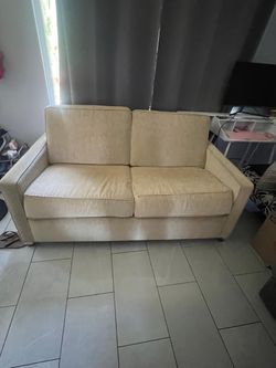 Sofa cama en buenas condiciones