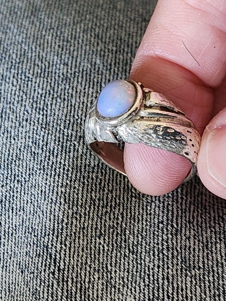 925 Size 9 Opal Ring