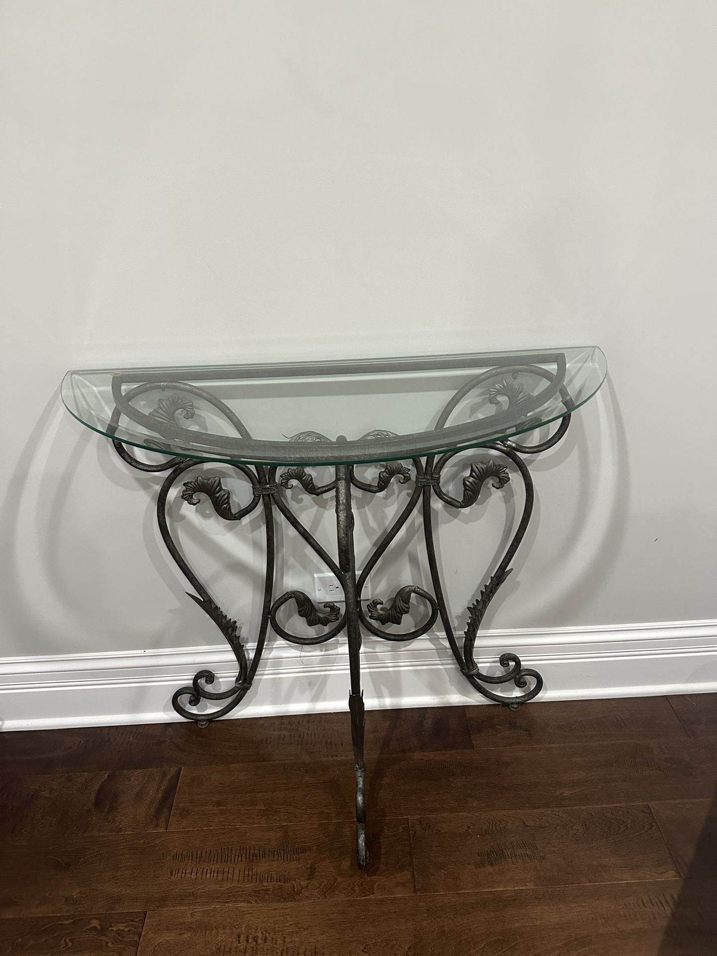 Accent Table