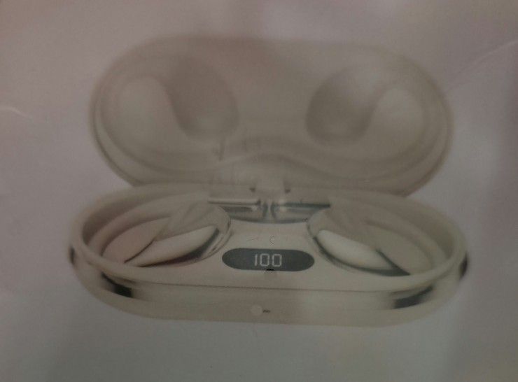 Wieeless Over the ear ear buds