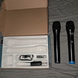 Wireless microphones