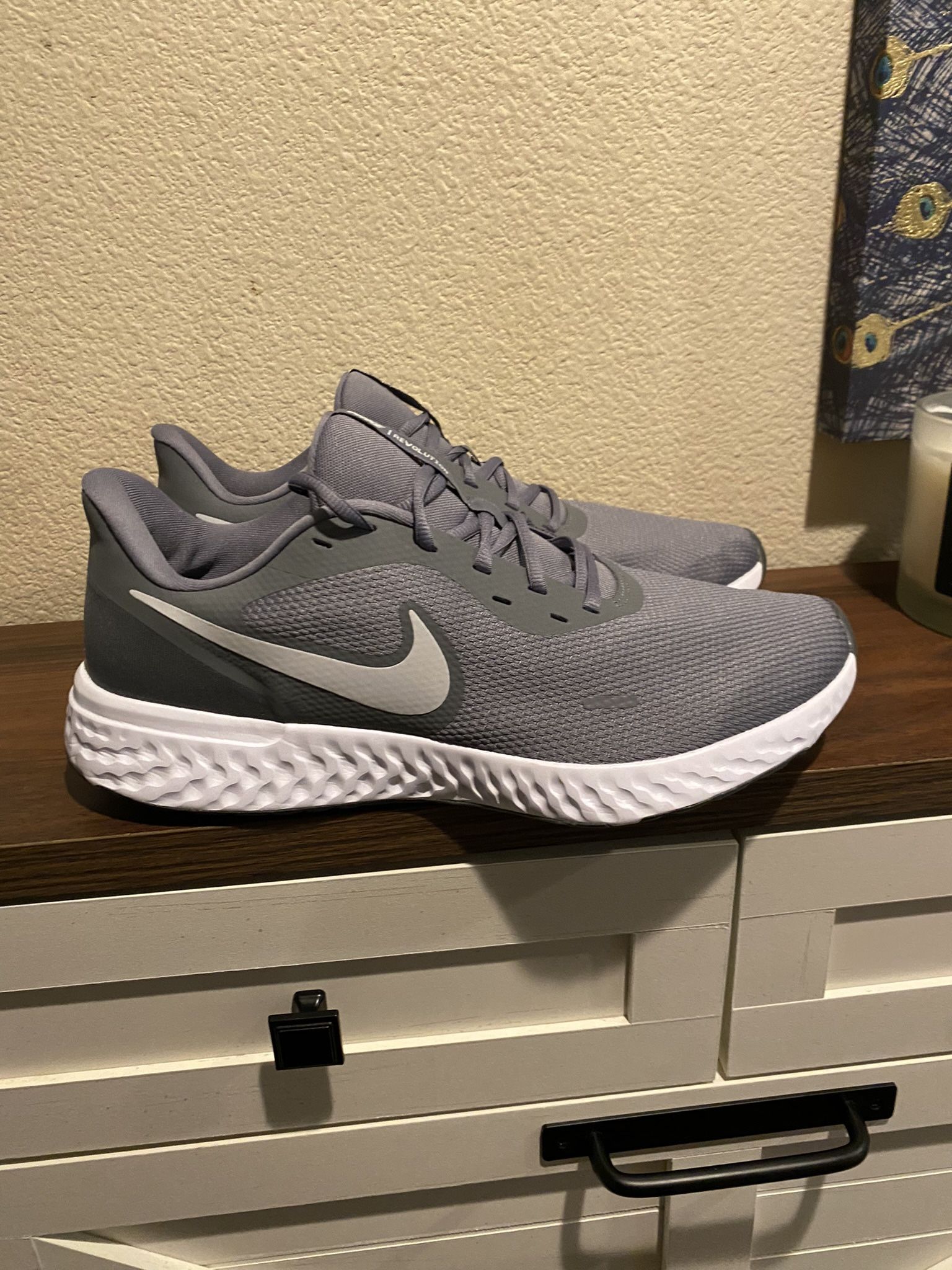 Nike Revolution 6 Size 14 W