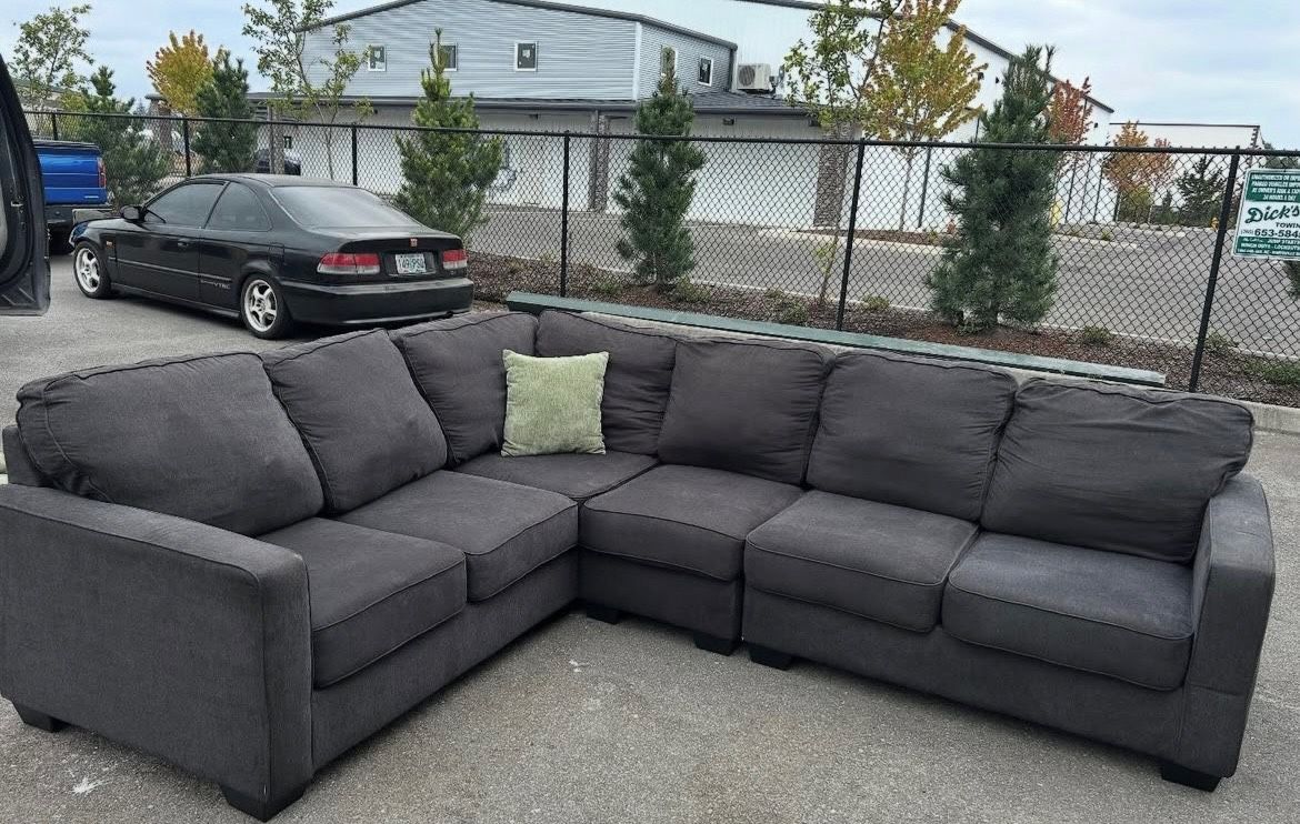 Sectional Couch 