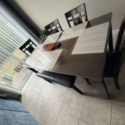 Excellent Condition  Dining Table 