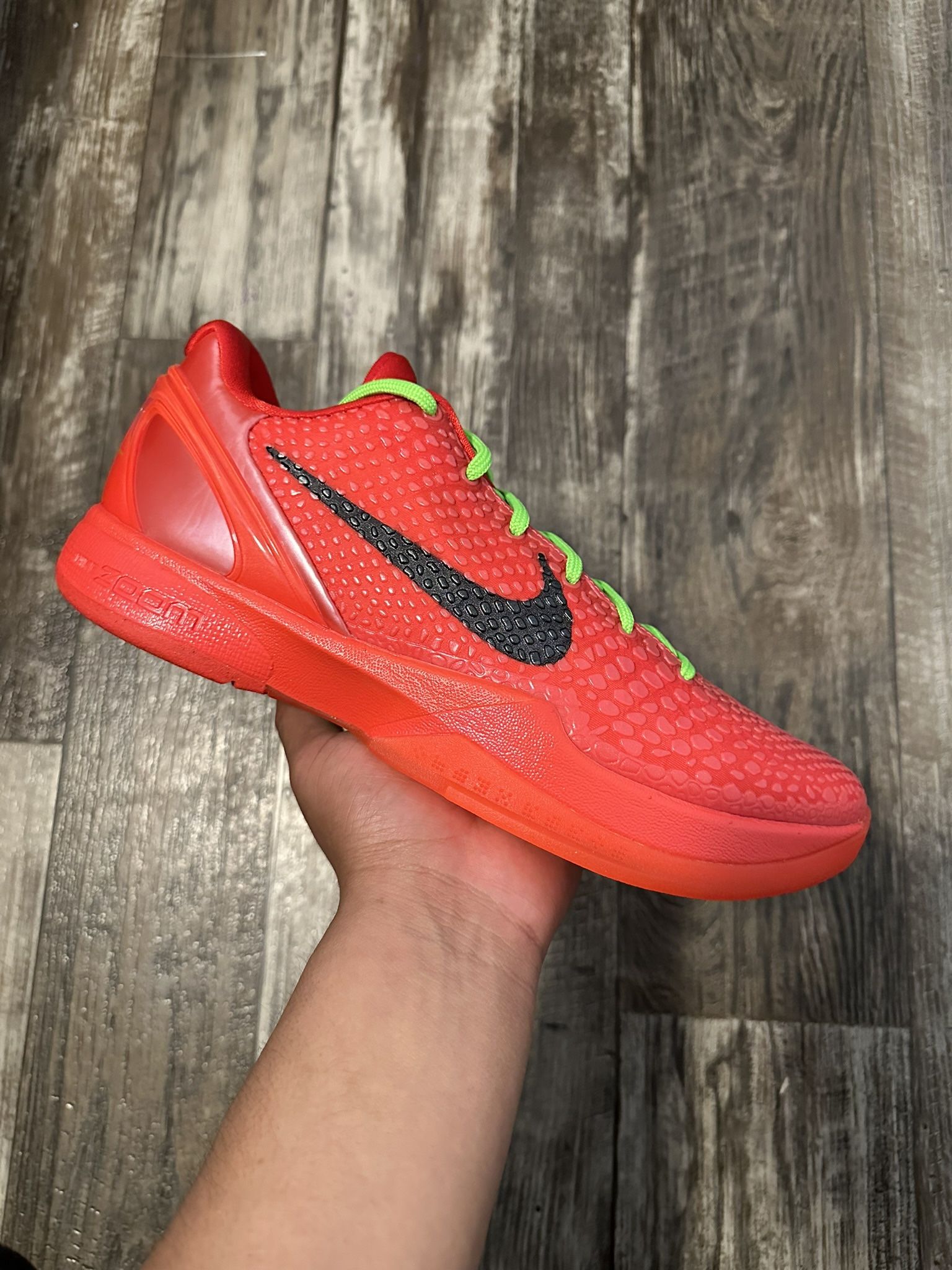 Nike Kobe 6 Protro “Reverse Grinch” (11)