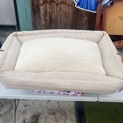 Dog Bed 