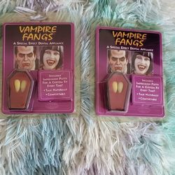 Vampire Teeth -New