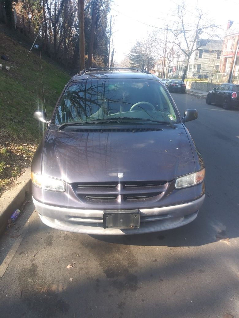 1996 Dodge Grand Caravan