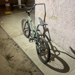 GT DYNO Bike