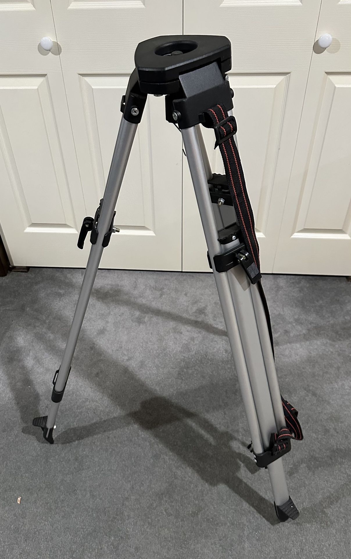 Survey Tripod & Telescoping Rod