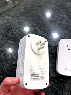TP-Link AV2000 Powerline Adapter Kit (2 Units)