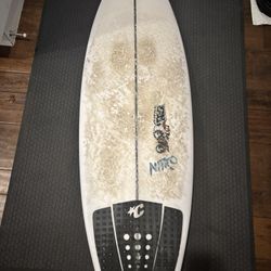 JS nitro Shortboard 5’4