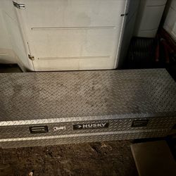 Standard Pick Up Truck Toolbox Husky