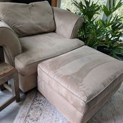Large Comfortable Chair And Ottoman 