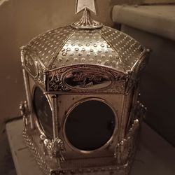 Carousel Metal Picture Holder Good Condition $10.00