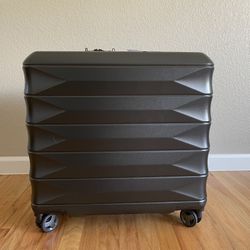 Brand New Checked Medium Luggage- ebags 