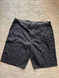 Men’s O’Neill black shorts