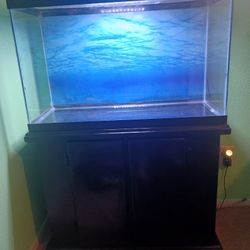Fish Tank ( STAND NOT INCLUDED)