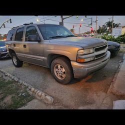 2002 CHEVY TAHOE