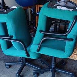 4 Office Chairs 